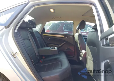 2018 Volkswagen Passat 2.0T Se from USA, damaged, VIN 1VWBA7A35JC009555